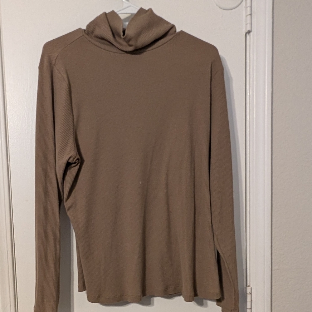 NEW Old Navy Women's Long Sleeve Rib knit turtleneck Brown 2x